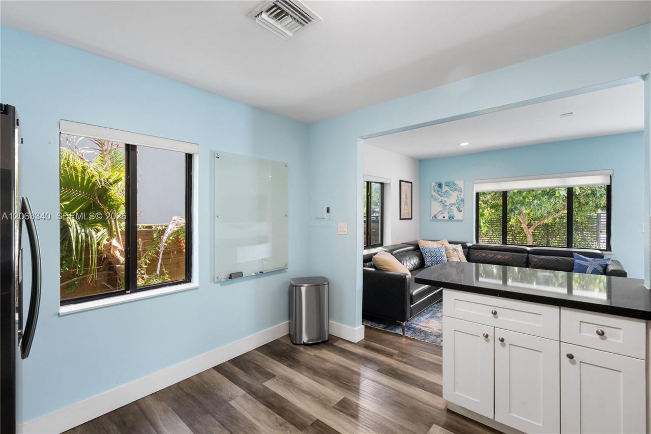 3134 Carter St, Unit 1, Miami, FL 33133 Photo