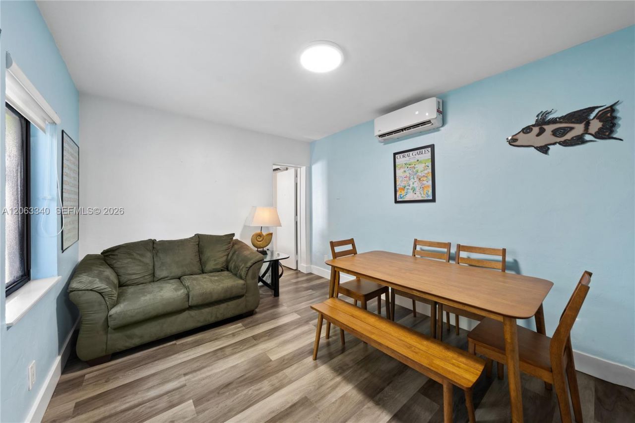 3134 Carter St, Unit 1, Miami, FL 33133 Photo