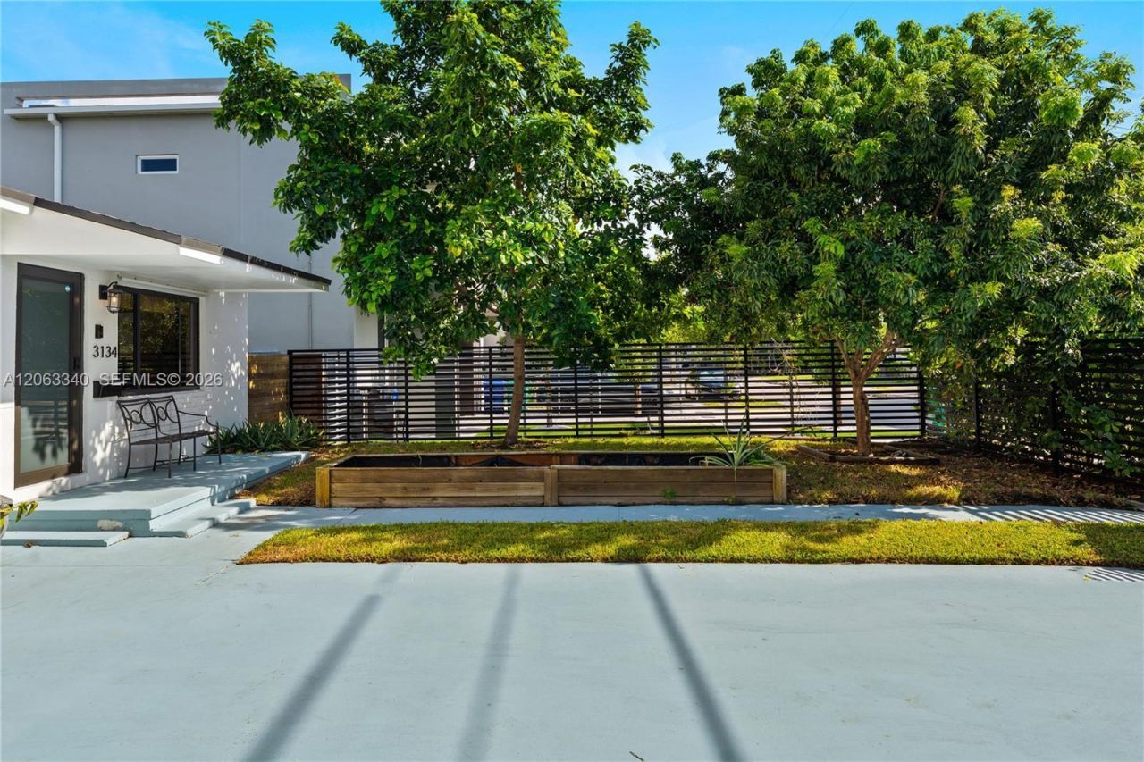 3134 Carter St, Unit 1, Miami, FL 33133 Photo
