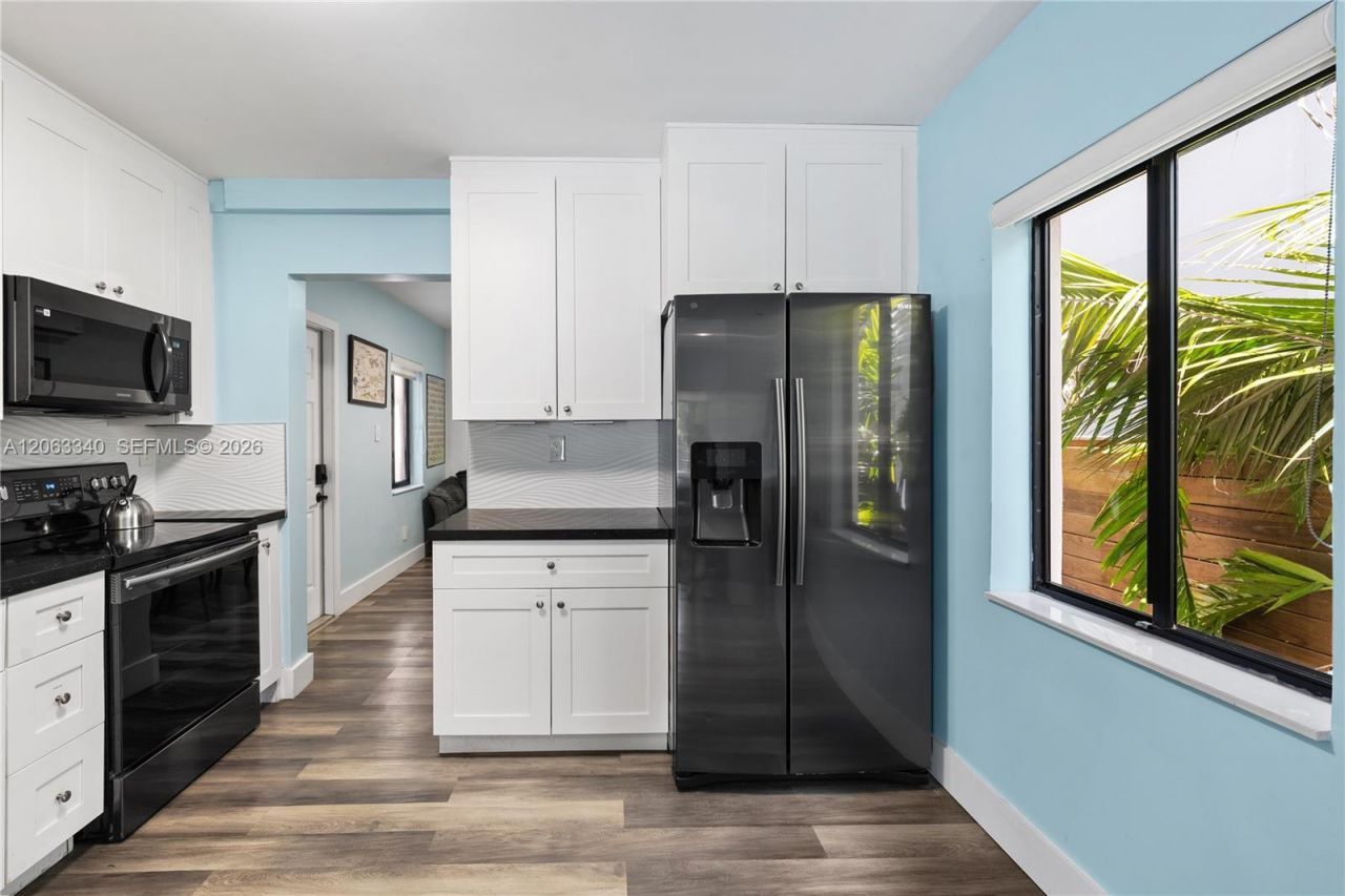 3134 Carter St, Unit 1, Miami, FL 33133 Photo