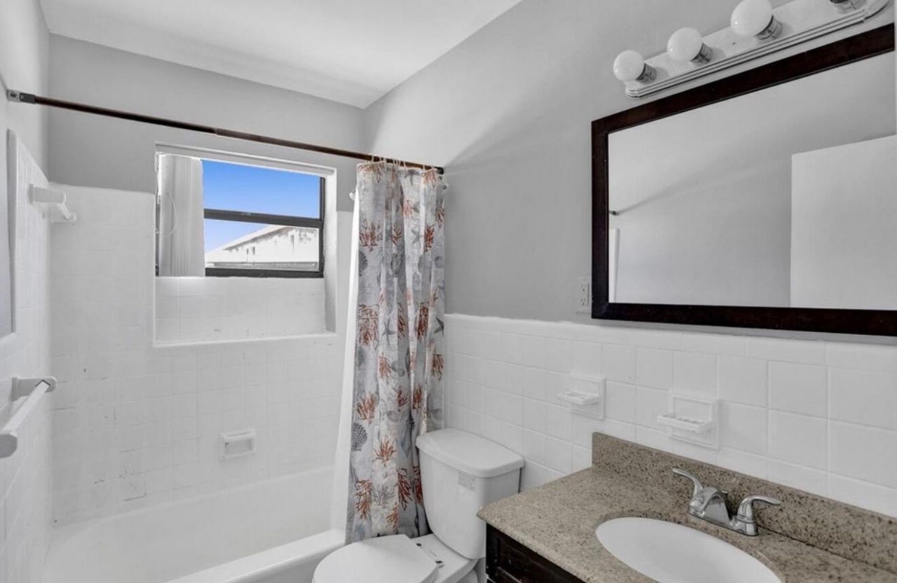 1425 NE 4th Court, Boca Raton, FL 33432 Photo