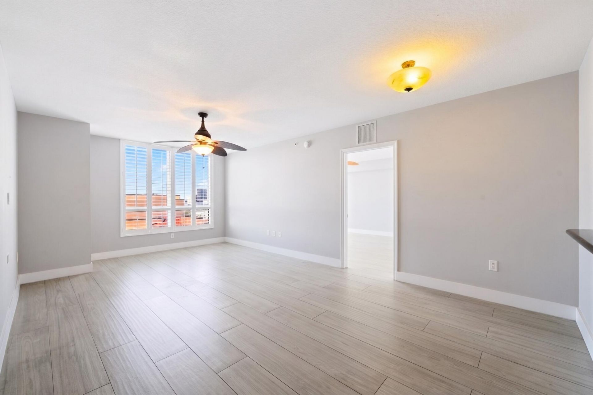 610 W Las Olas Boulevard, Unit 1016N, Fort Lauderdale, FL 33312 Photo