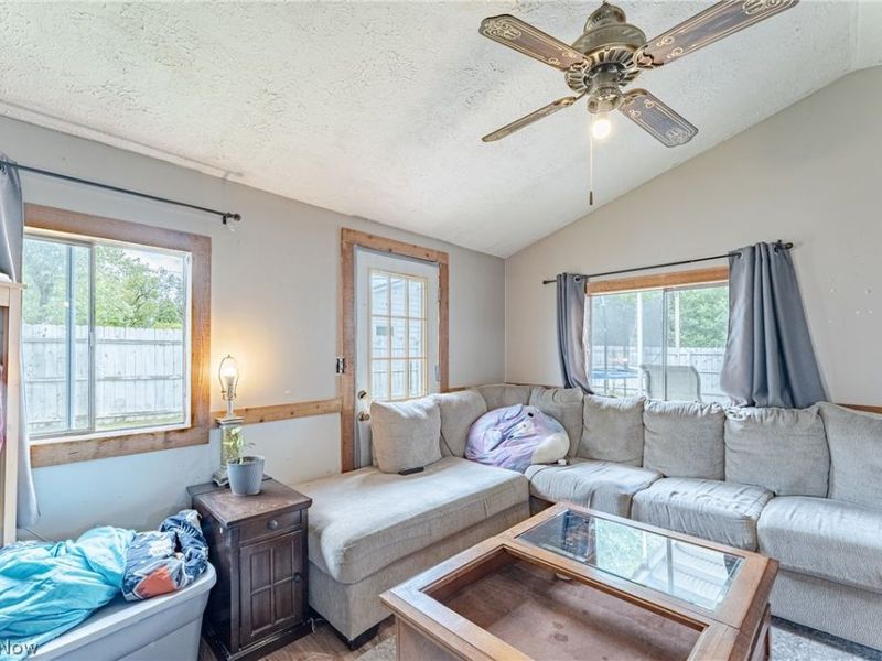 3060 Boston Road, Brunswick, OH 44212 Photo 14
