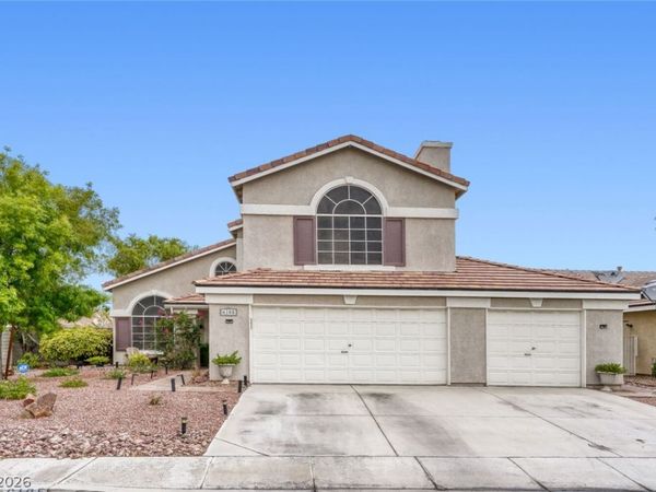 6105 Flaming Arrow Road, North Las Vegas, NV 89031