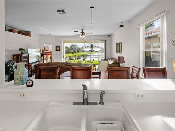 11227 Lakeland CIR, FORT MYERS, FL 33913