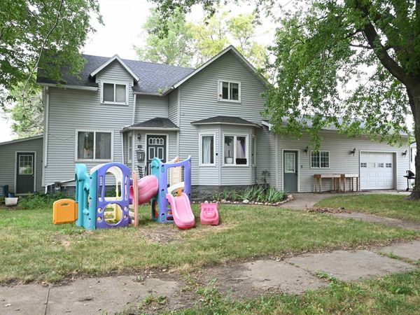 513 W 2nd Street, Odebolt, IA 51458