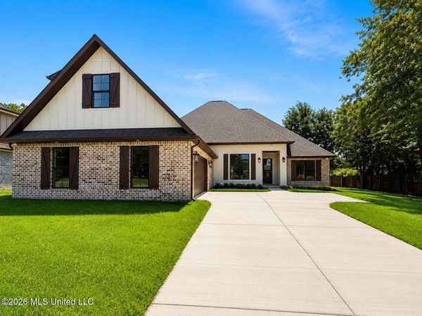 138 Destiny Oaks Drive, Long Beach, MS 39560