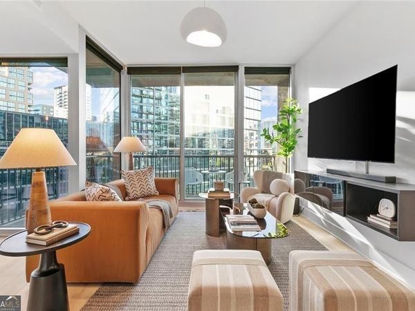 1080 Peachtree Street NE, Unit 807, Atlanta, GA 30309