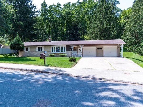 N1623 Hagen ROAD, La Crosse, WI 54601