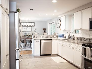 8971 Highland Drive, Tittabawassee Township, Mi 48623