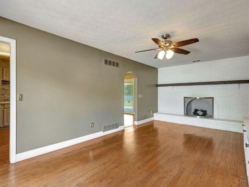 6216 Vineyard Trace, Amelia, OH 45102 Photo 4