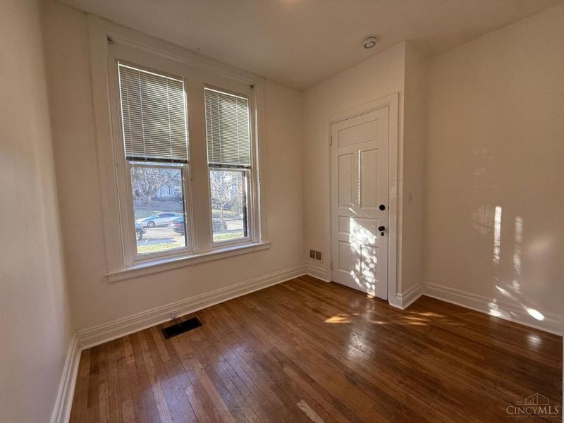 236 Loraine Avenue, Cincinnati, OH 45220 Photo 12