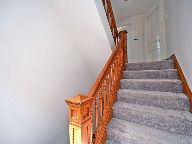 236 Loraine Avenue, Cincinnati, OH 45220 Photo 13