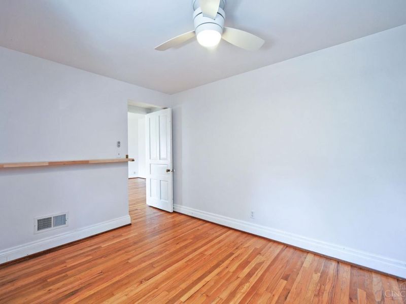 236 Loraine Avenue, Cincinnati, OH 45220 Photo 29