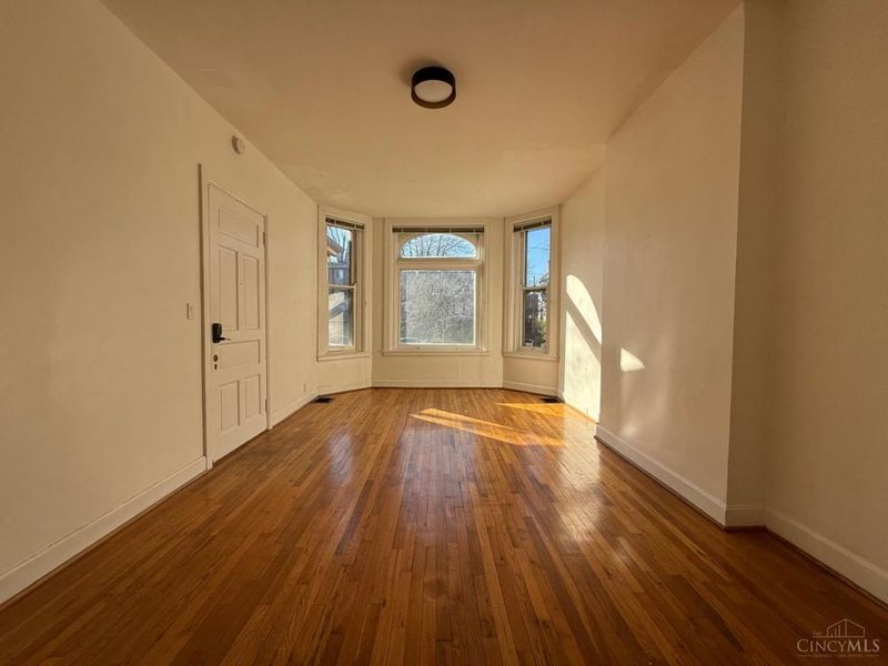 236 Loraine Avenue, Cincinnati, OH 45220 Photo 7