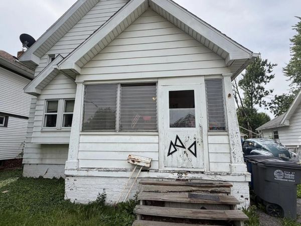 920 Berry Street , Toledo, OH 43605
