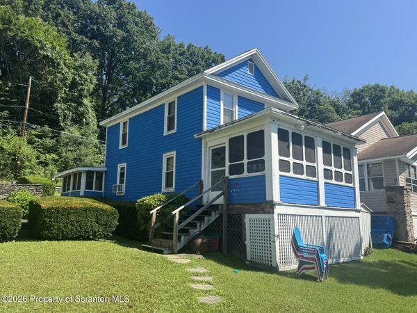282 Lake Road, Nicholson, PA 18446