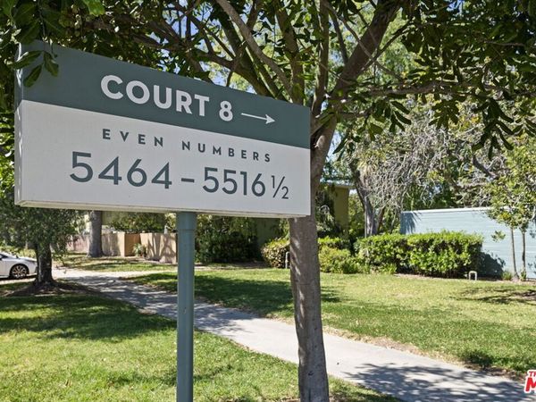 5464 Village Green, Los Angeles, CA 90016
