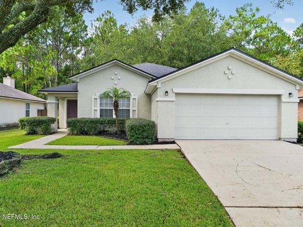 8066 LEAFCREST Drive, Jacksonville, FL 32244