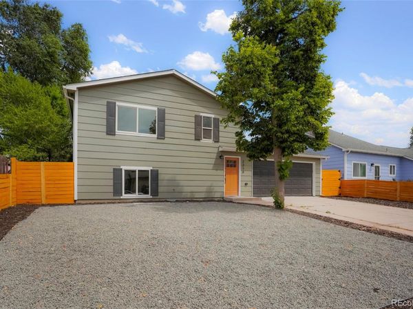 2216 Apple Avenue , Greeley, CO 80631