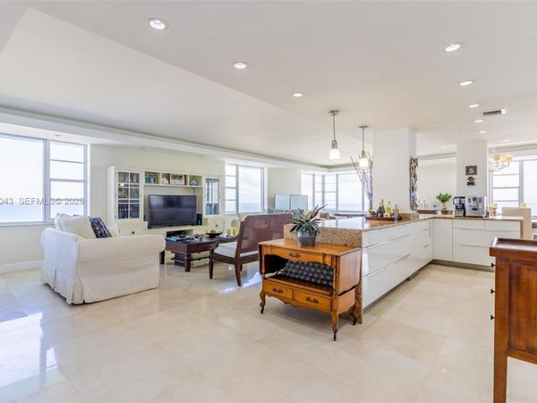 5255 Collins Ave , Unit 11E, Miami Beach, FL 33140
