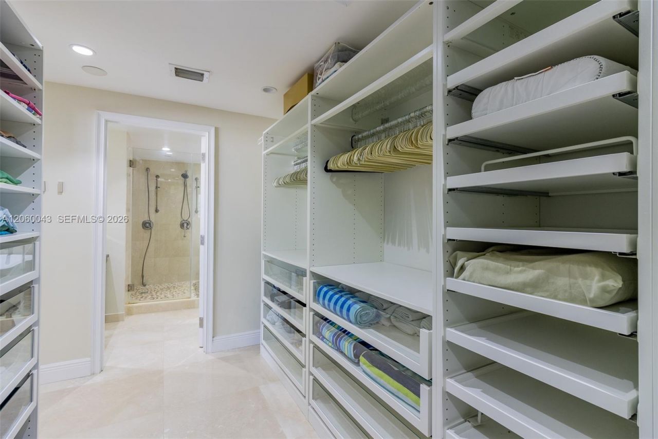 5255 Collins Ave , Unit 11E, Miami Beach, FL 33140 Photo