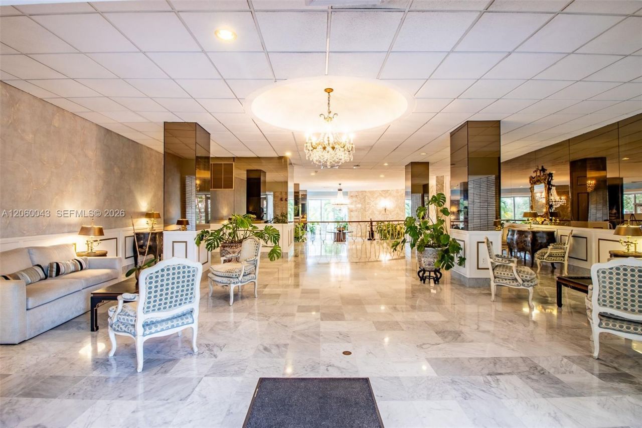 5255 Collins Ave , Unit 11E, Miami Beach, FL 33140 Photo