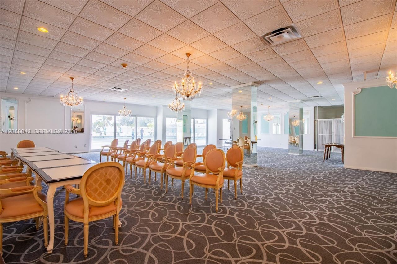5255 Collins Ave , Unit 11E, Miami Beach, FL 33140 Photo