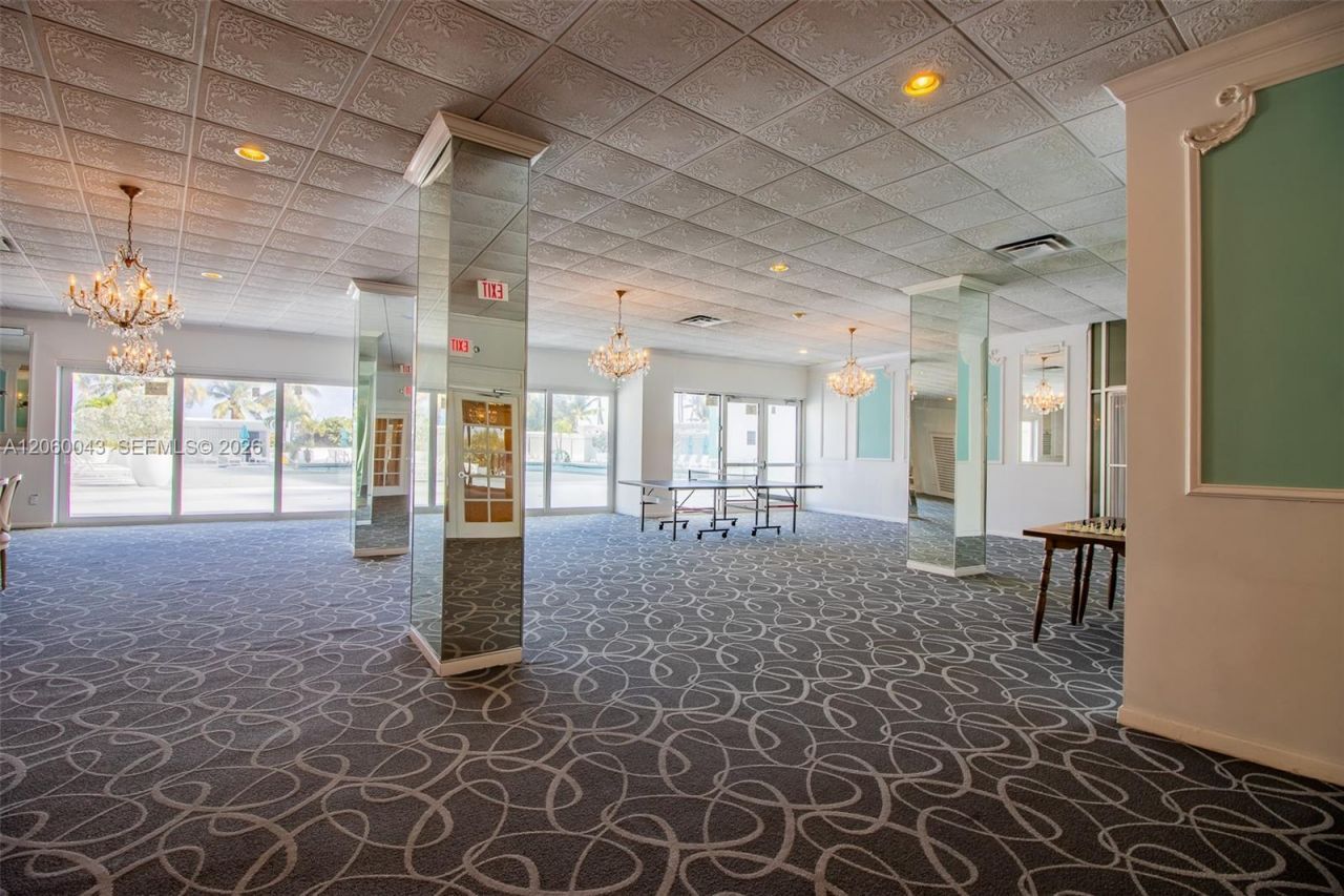 5255 Collins Ave , Unit 11E, Miami Beach, FL 33140 Photo