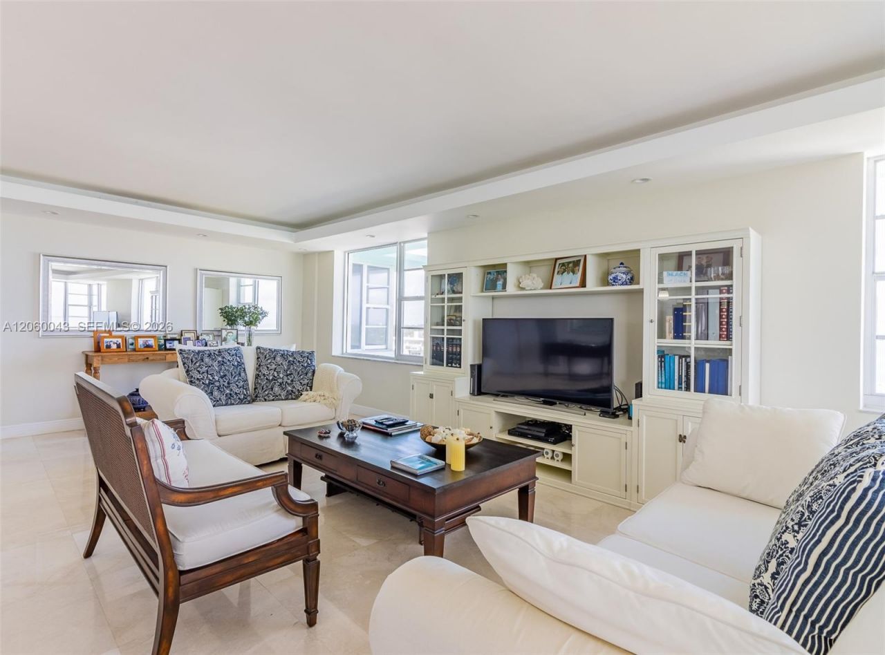 5255 Collins Ave , Unit 11E, Miami Beach, FL 33140 Photo