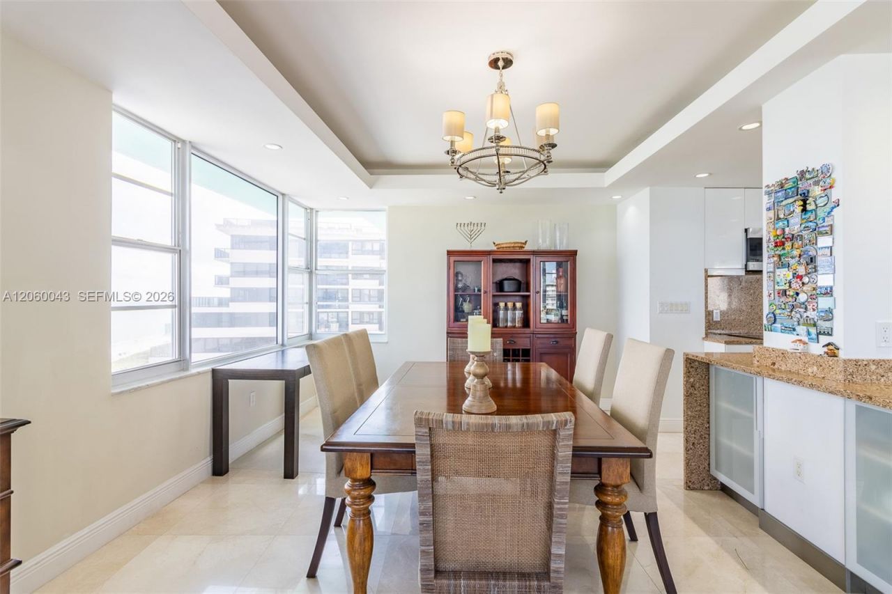 5255 Collins Ave , Unit 11E, Miami Beach, FL 33140 Photo