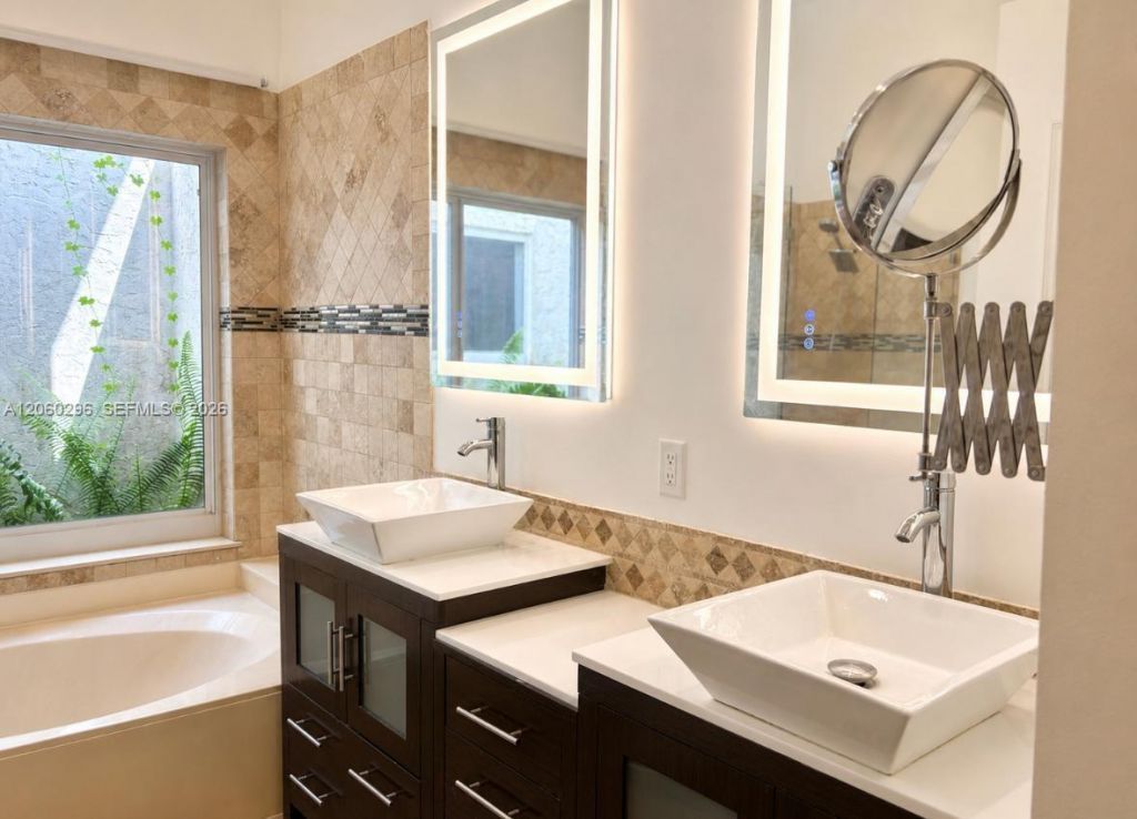 10665 San Bernardino Way , Boca Raton, FL 33428 Photo