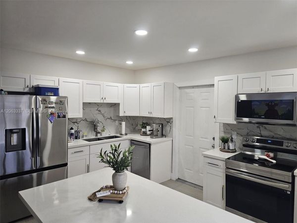 75 SW 18th Ave , Homestead, FL 33030