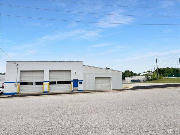 609 N Christina Avenue , Union, MO 63084
