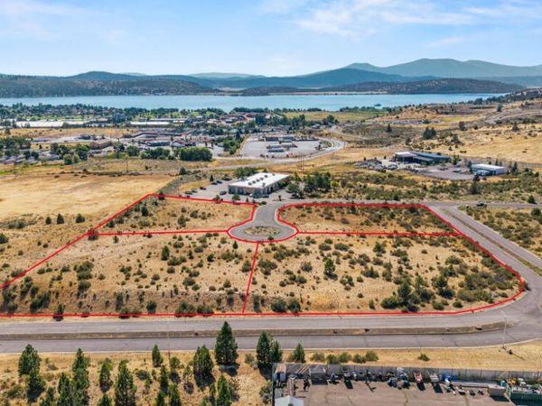 Century Court, Klamath Falls, OR 97601