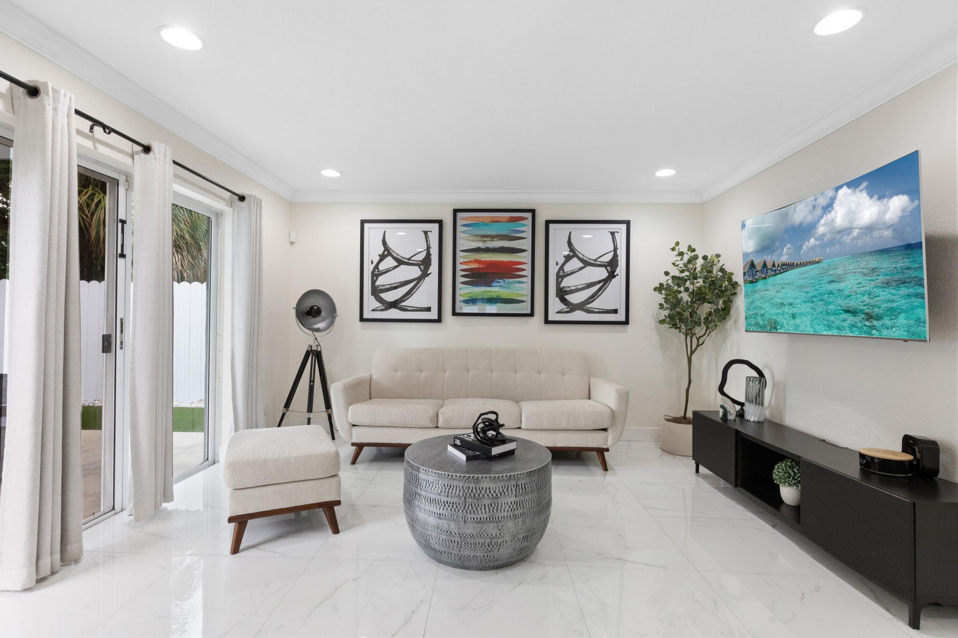 5799 Woodland Point Drive, Tamarac, FL 33319 Photo