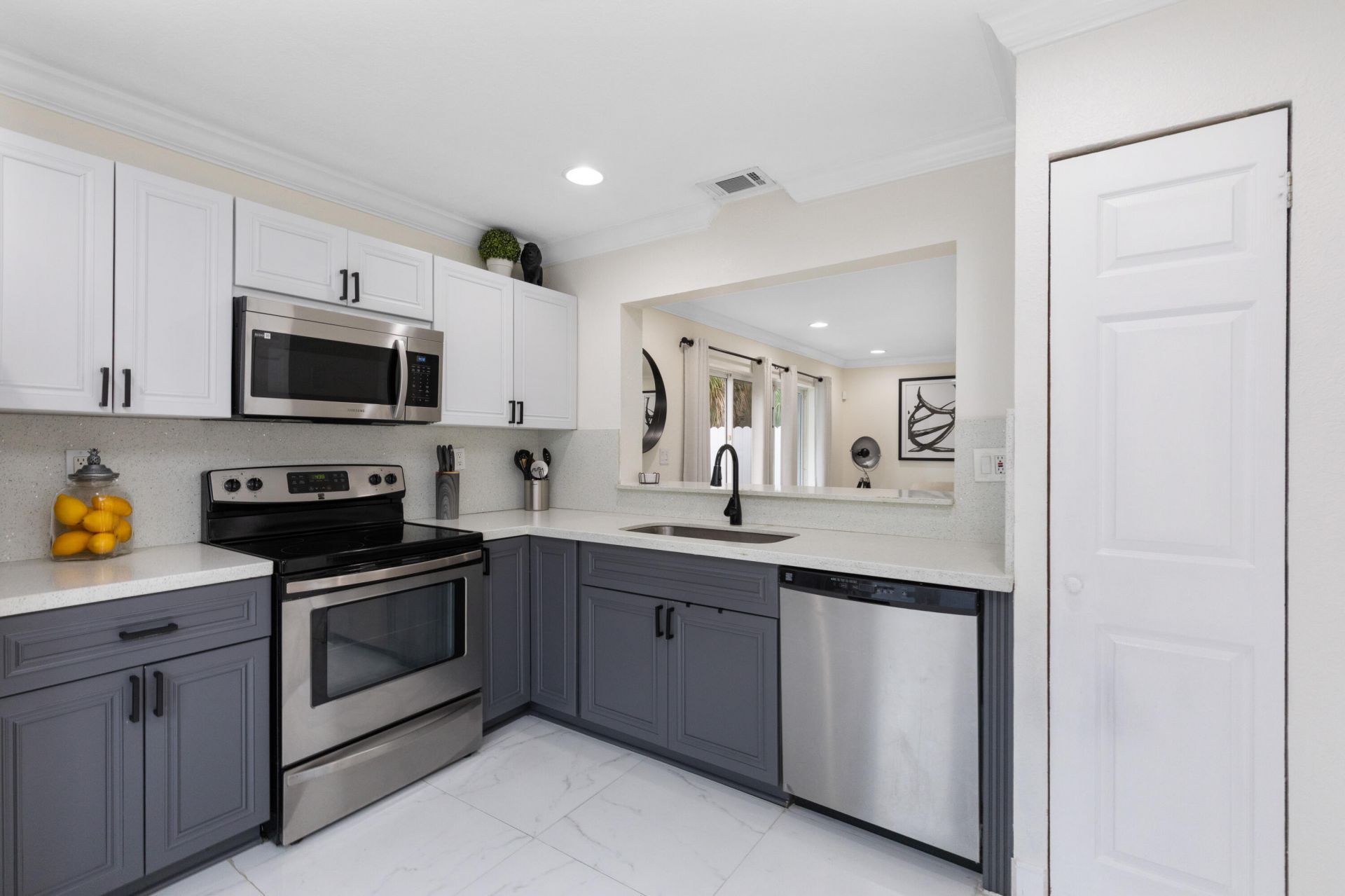 5799 Woodland Point Drive, Tamarac, FL 33319 Photo