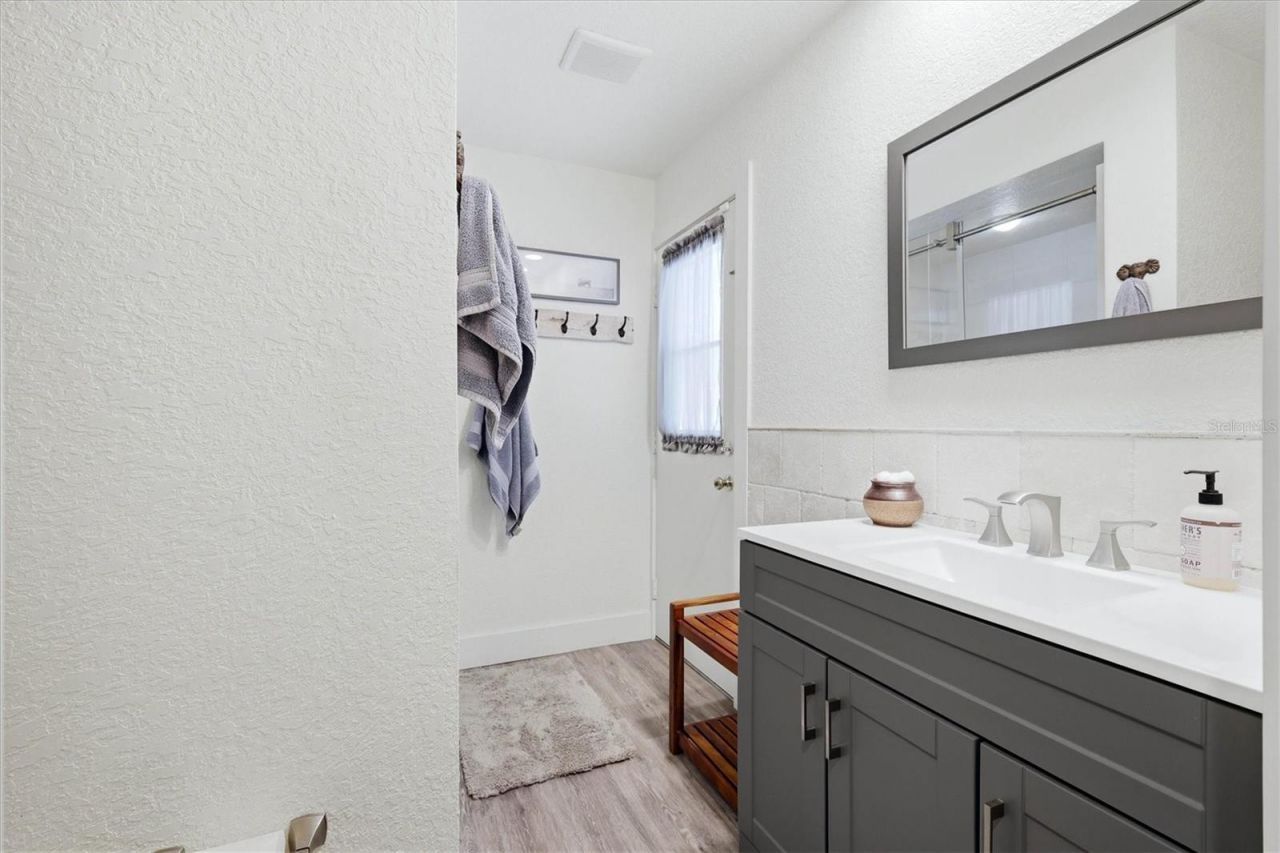 5505 Beneva Woods Circle, Sarasota, FL 34233 Photo