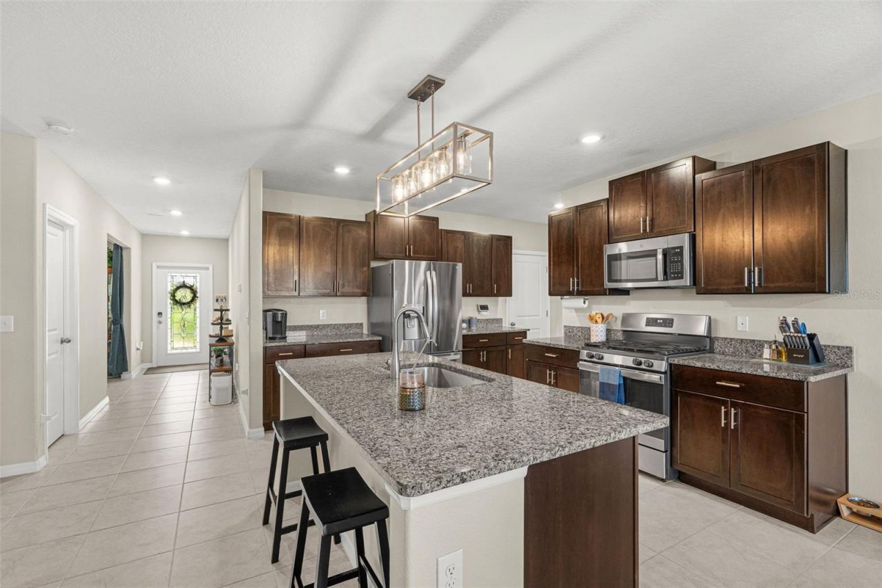 9823 Lemon Drop Loop , Ruskin, FL 33573 Photo