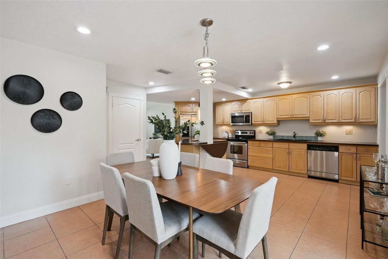 1713 Gulfview Drive, Unit 435B, Maitland, FL 32751 Photo