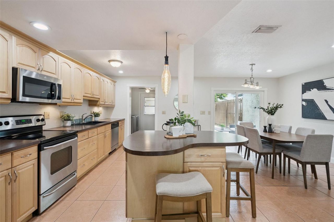 1713 Gulfview Drive, Unit 435B, Maitland, FL 32751 Photo