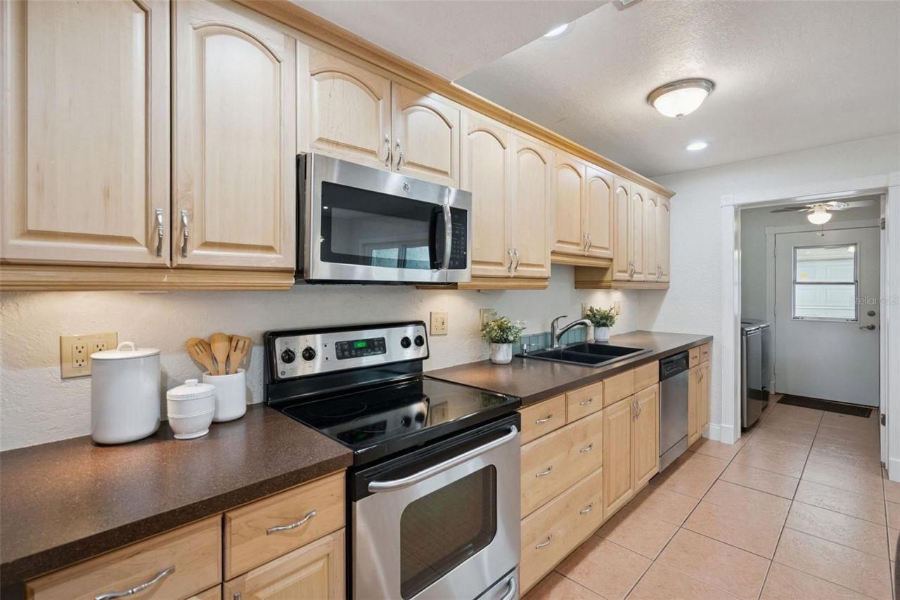 1713 Gulfview Drive, Unit 435B, Maitland, FL 32751 Photo