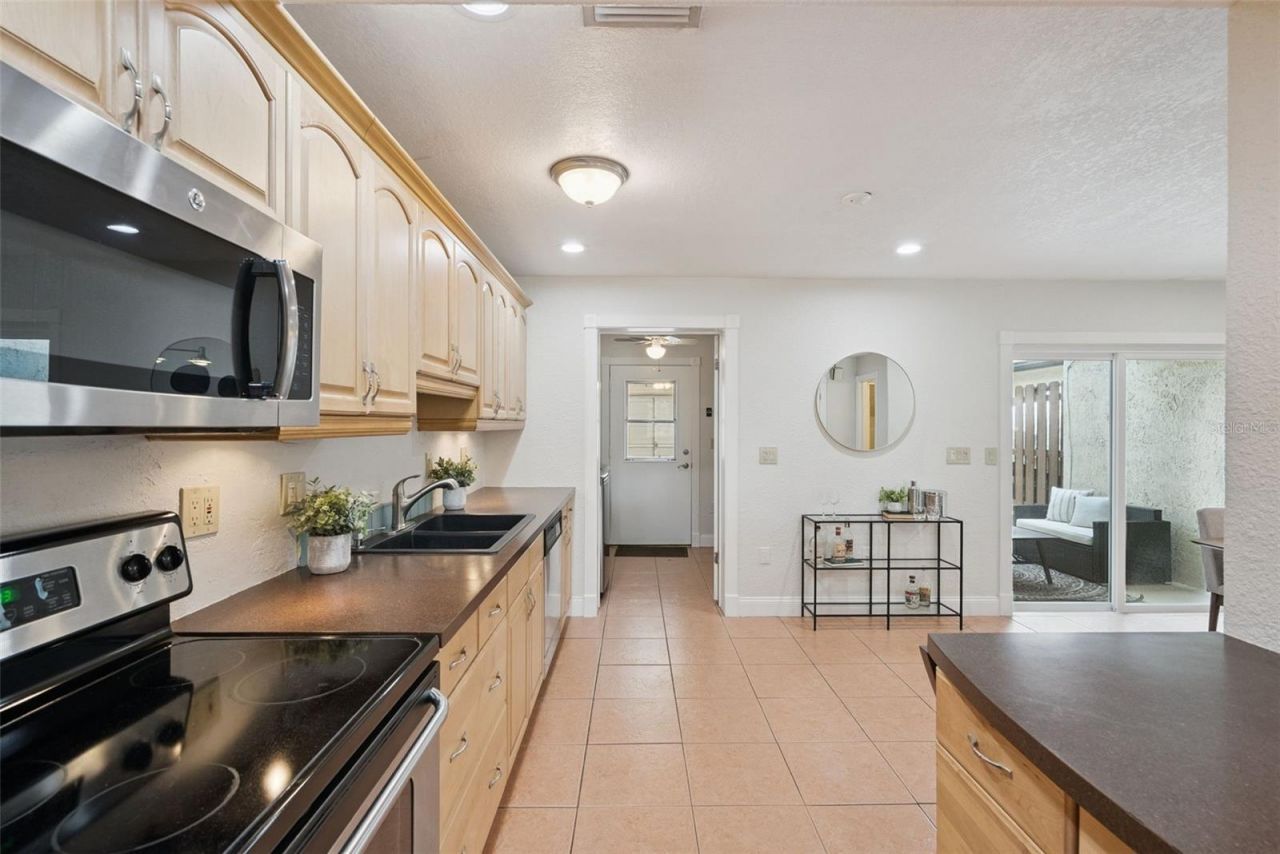 1713 Gulfview Drive, Unit 435B, Maitland, FL 32751 Photo