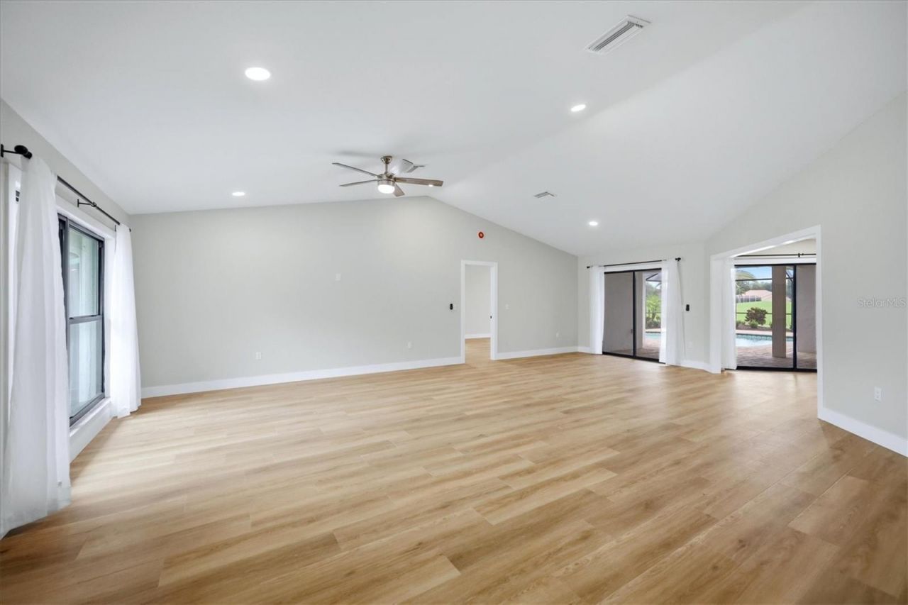8822 Misty Creek Drive, Sarasota, FL 34241 Photo