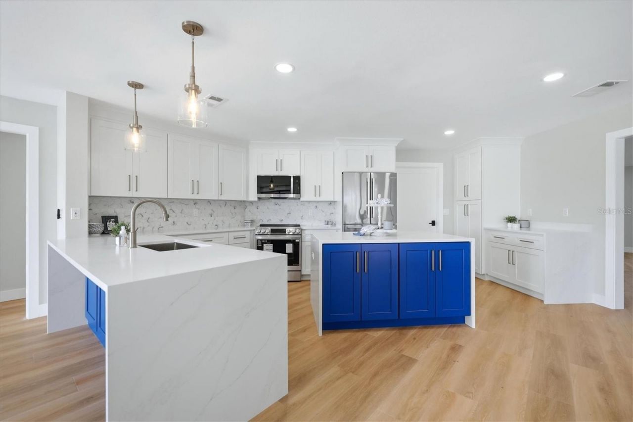 8822 Misty Creek Drive, Sarasota, FL 34241 Photo