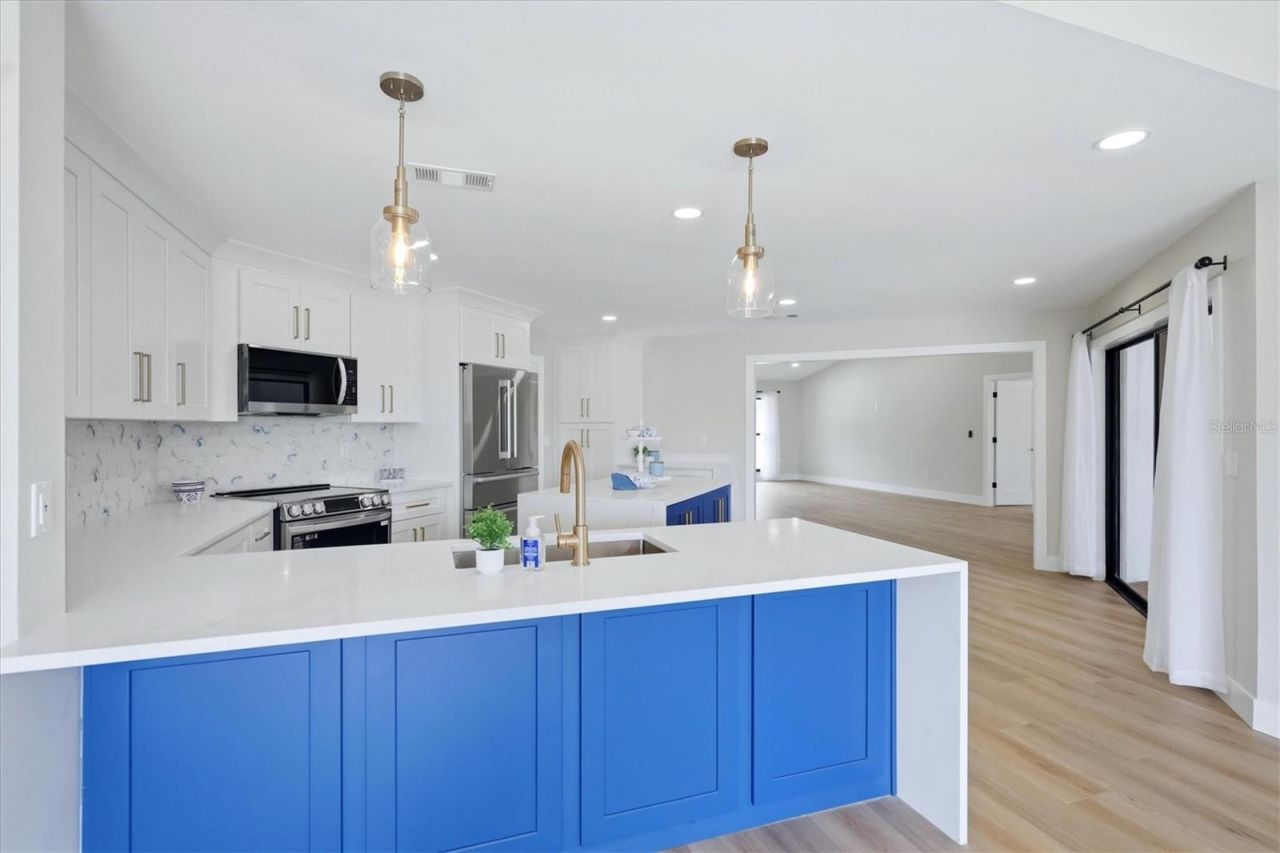 8822 Misty Creek Drive, Sarasota, FL 34241 Photo
