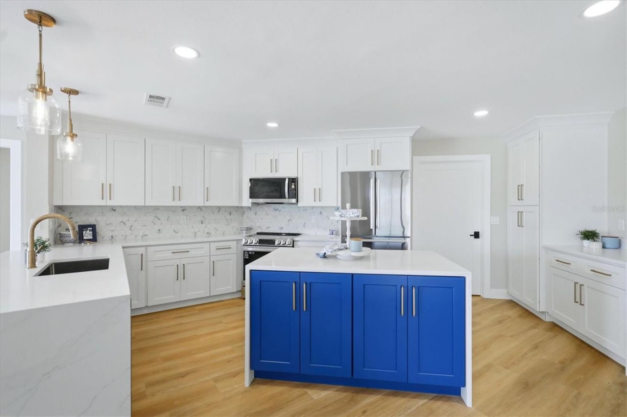 8822 Misty Creek Drive, Sarasota, FL 34241 Photo
