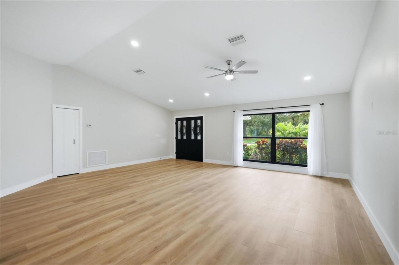 8822 Misty Creek Drive, Sarasota, FL 34241 Photo