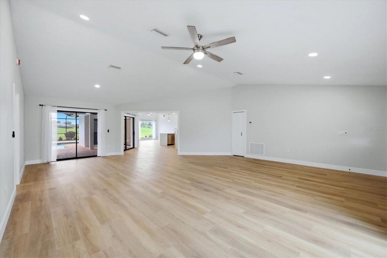 8822 Misty Creek Drive, Sarasota, FL 34241 Photo