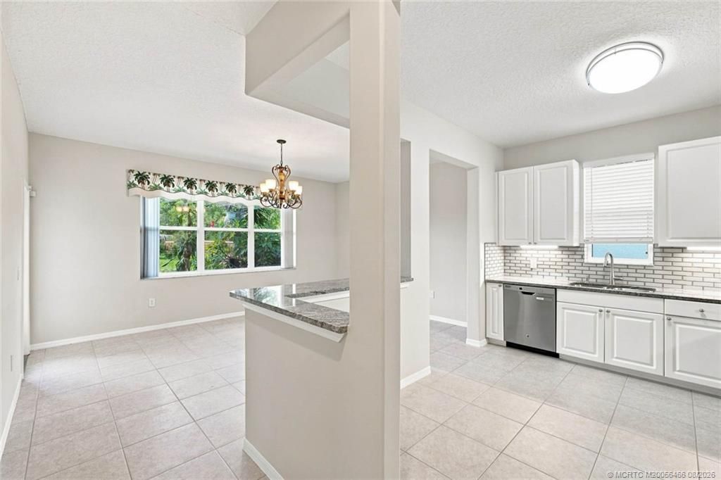 3694 NW Pin Oak Drive, Jensen Beach, FL 34957 Photo